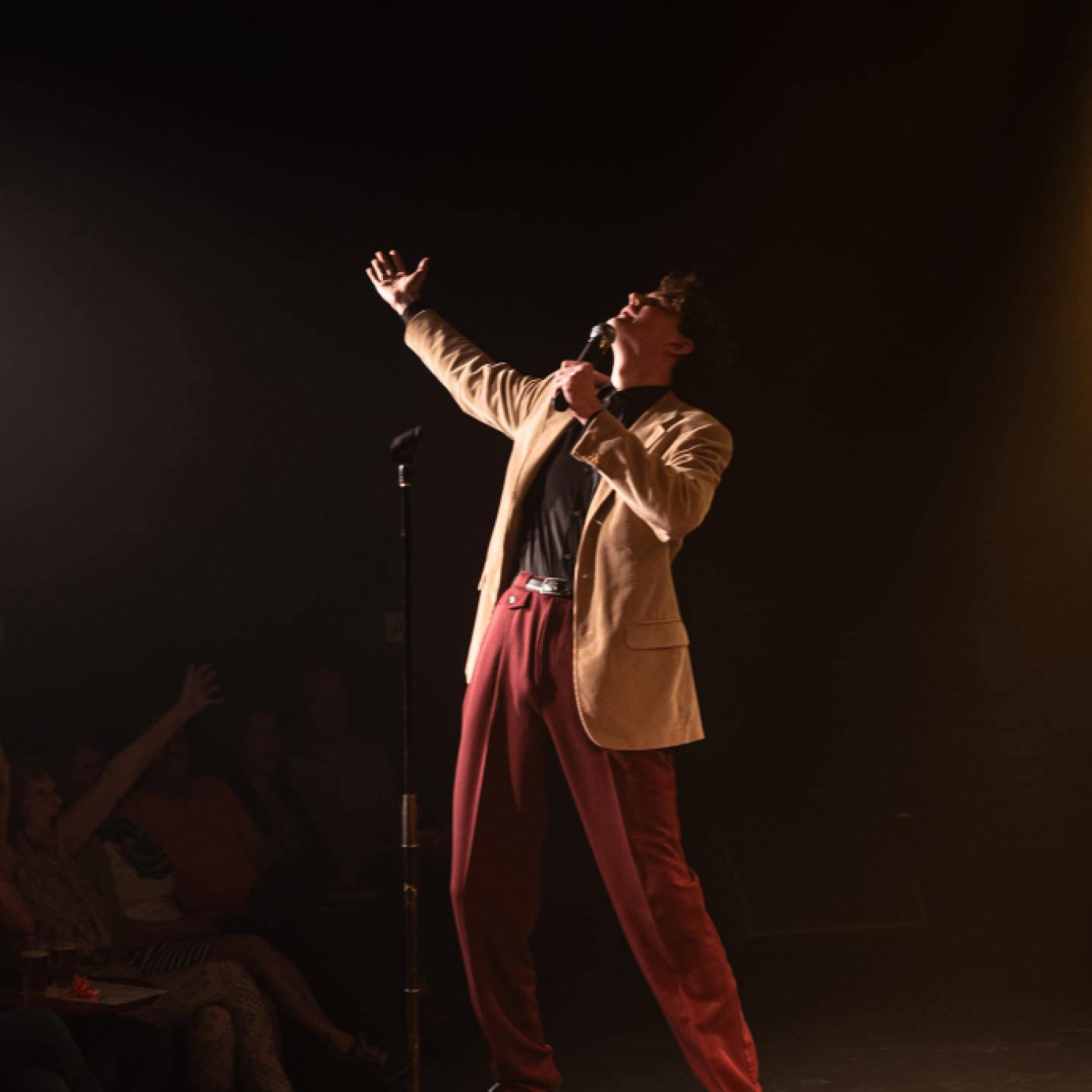 Le jeune humoriste belge Louis Dechange nous parle de son premier spectacle episode artwork